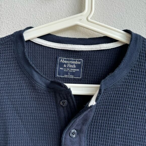 New Abercrombie & Fitch Grid Waffle Long Sleeve Navy Blue Henley Size Size Large - Picture 2 of 5